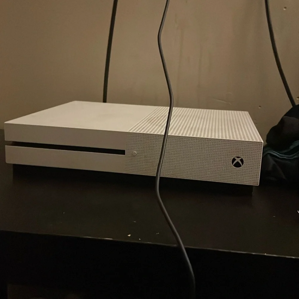 Xbox - Picture 1 of 2